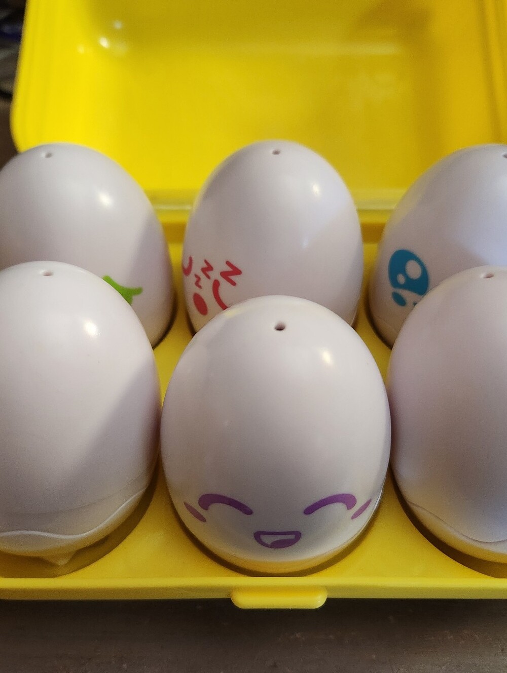 Vintage TOMY TOOMIES egg Carton Squeak Shapes & Colors Toy
